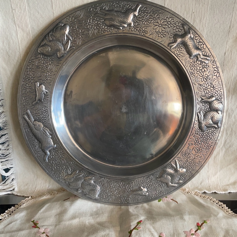 Vintage Arthur Court Round Pewter 14” Platter with Adorable Bunnies